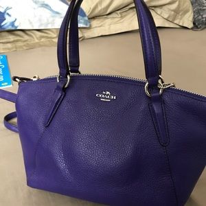✅ SOLD ✅ Coach mini Kelsey in dark purple